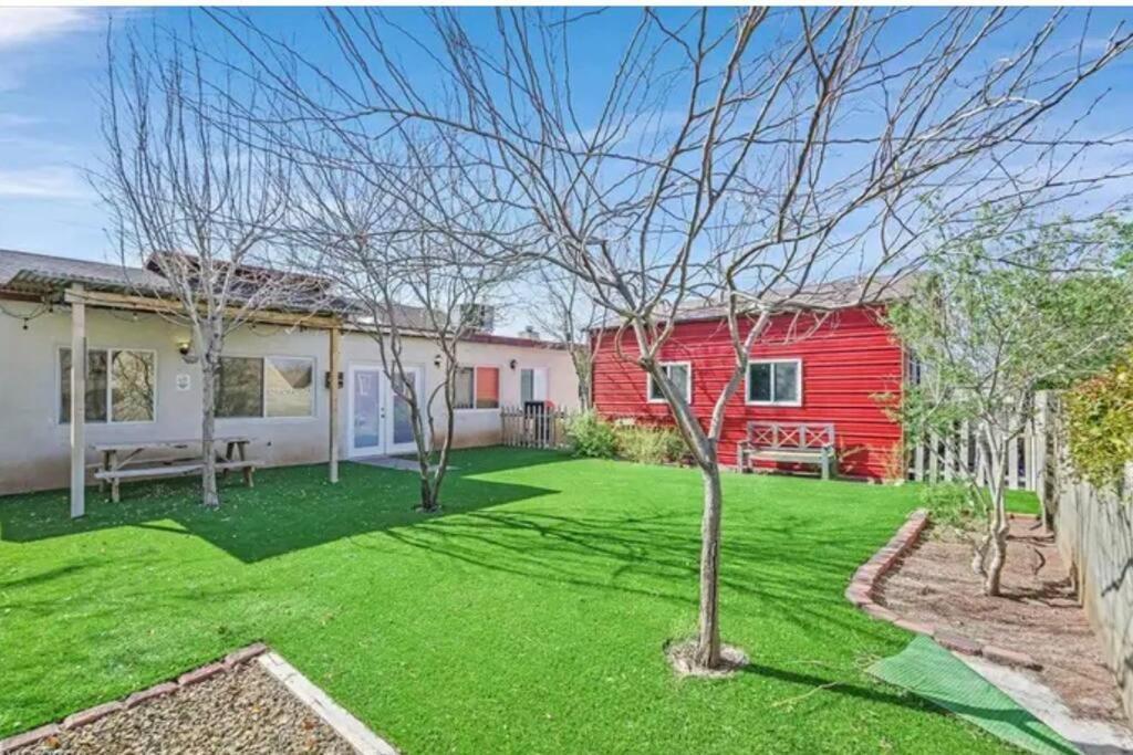 Beautiful Oasis With Rv Or Boat Parking Villa Henderson Exterior foto
